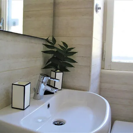 Duchi Di Castro Chic Apartment *